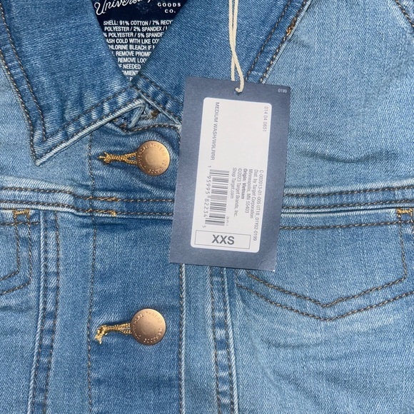 Universal Thread Women's Jean Jacket - Picture 2 of 6
